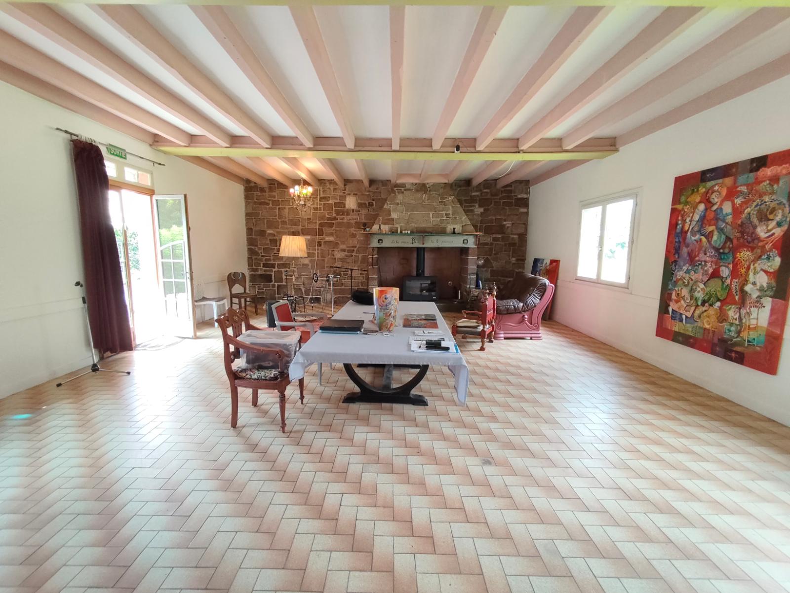Maison 165m² avec grand terrain de 3200m² à vendre à Villac
